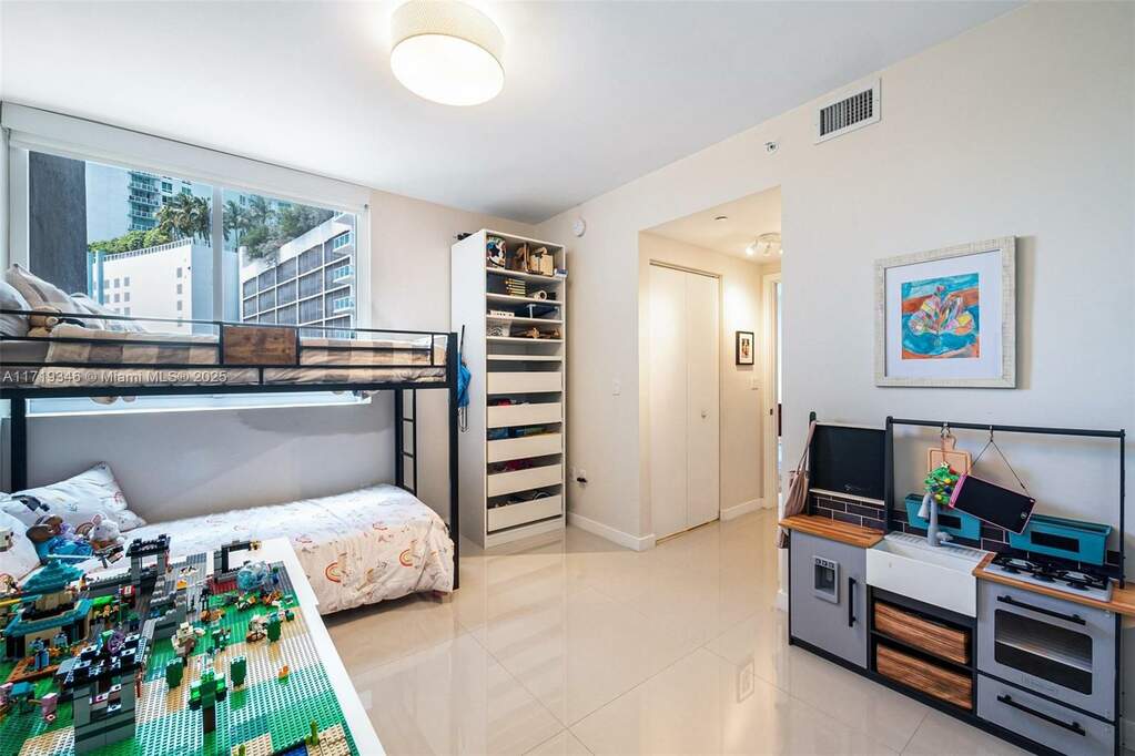 2 Bedroom Apartment/Flat's Image 9