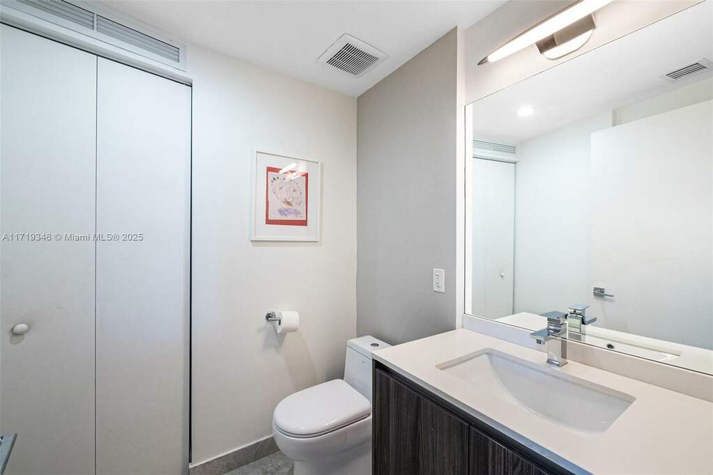 2 Bedroom Apartment/Flat's Image 13