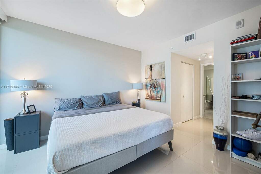 2 Bedroom Apartment/Flat's Image 3