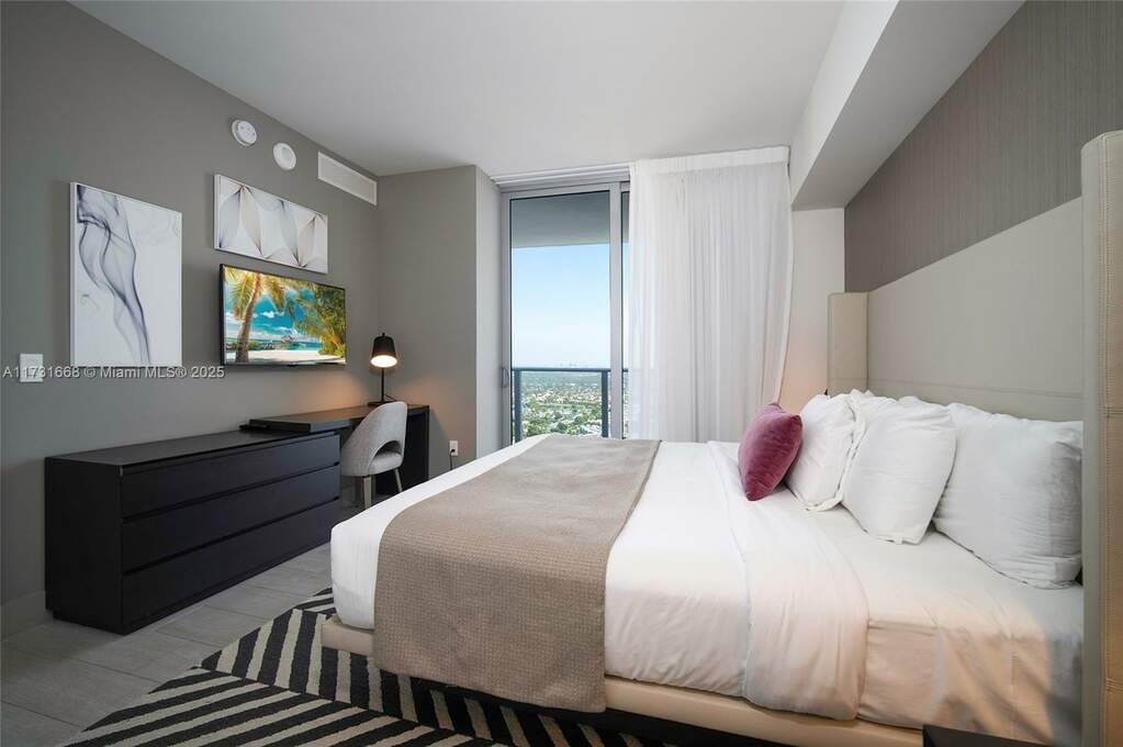 2 Bedroom Apartment/Flat's Image 8