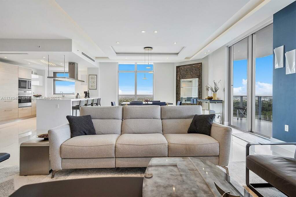 2 Bedroom Apartment/Flat's Image 8