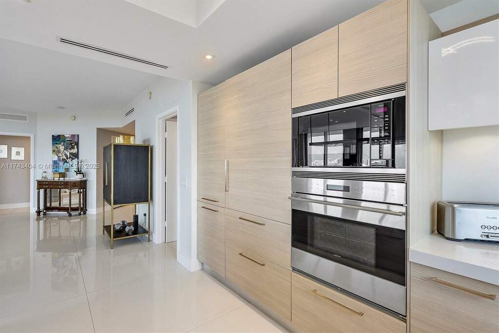 2 Bedroom Apartment/Flat's Image 24