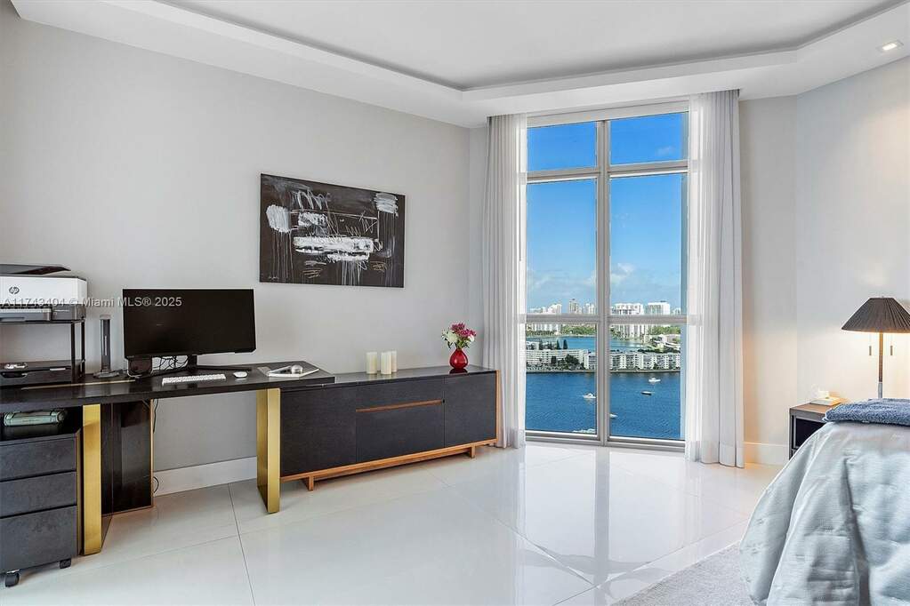 2 Bedroom Apartment/Flat's Image 37