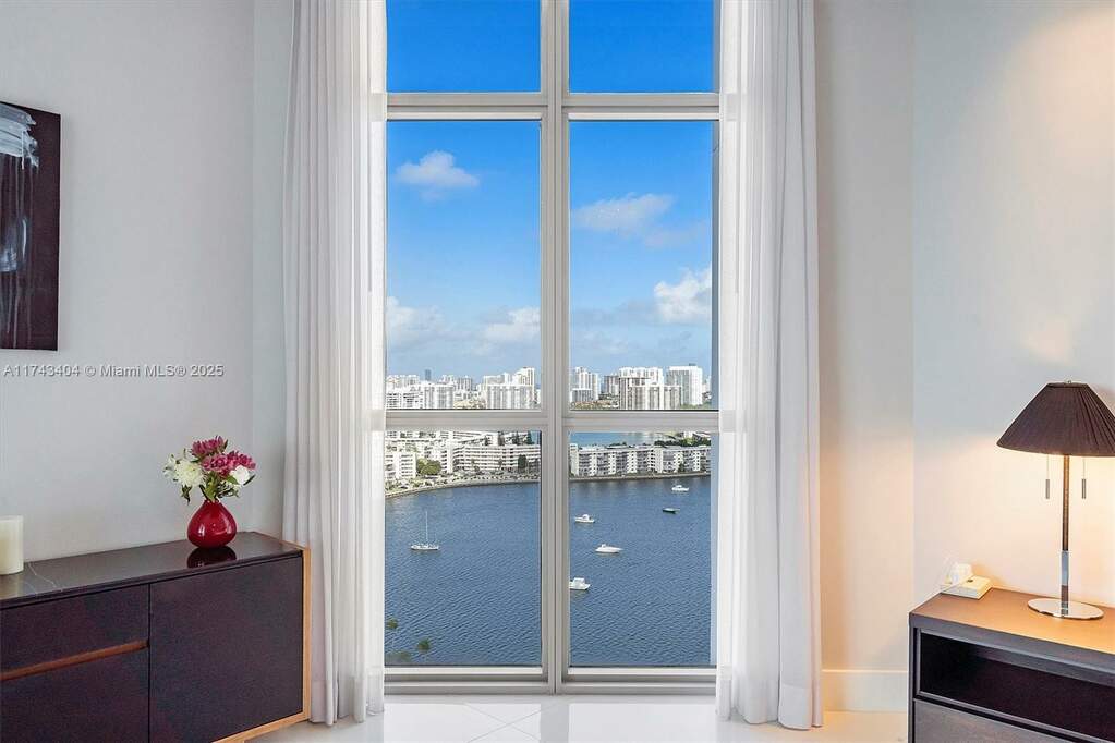 2 Bedroom Apartment/Flat's Image 41