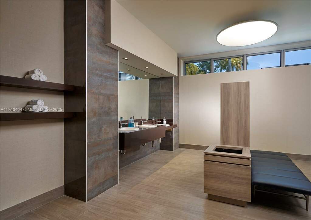 2 Bedroom Apartment/Flat's Image 70
