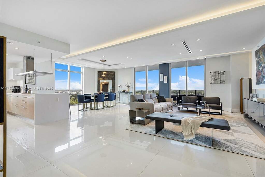 2 Bedroom Apartment/Flat's Image 5