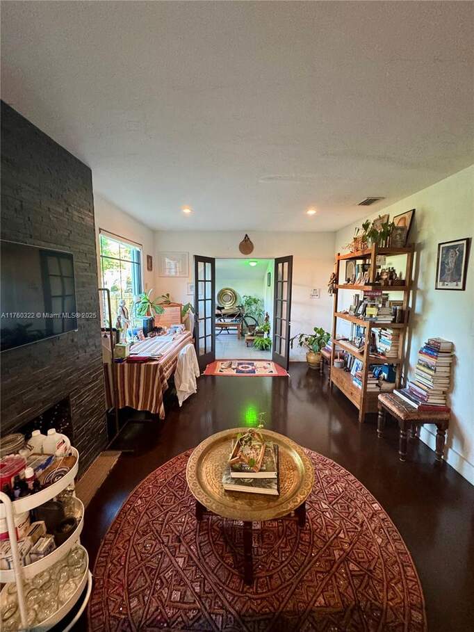 2 Bedroom Single Family Home/House's Image 8