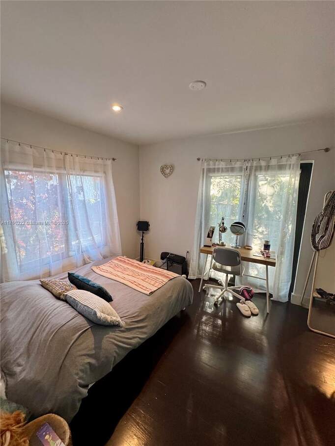 2 Bedroom Single Family Home/House's Image 14
