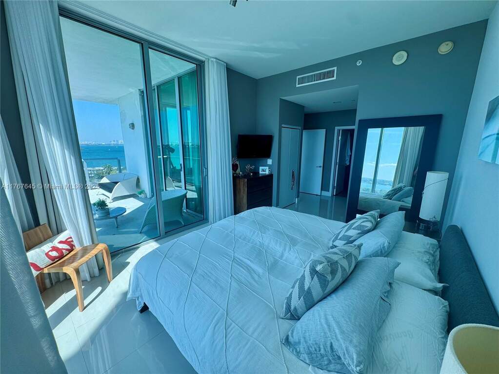 3 Bedroom Apartment/Flat's Image 11