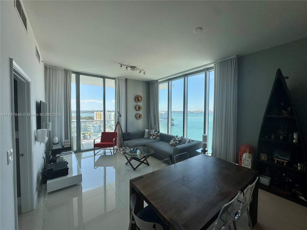 3 Bedroom Apartment/Flat's Image 4