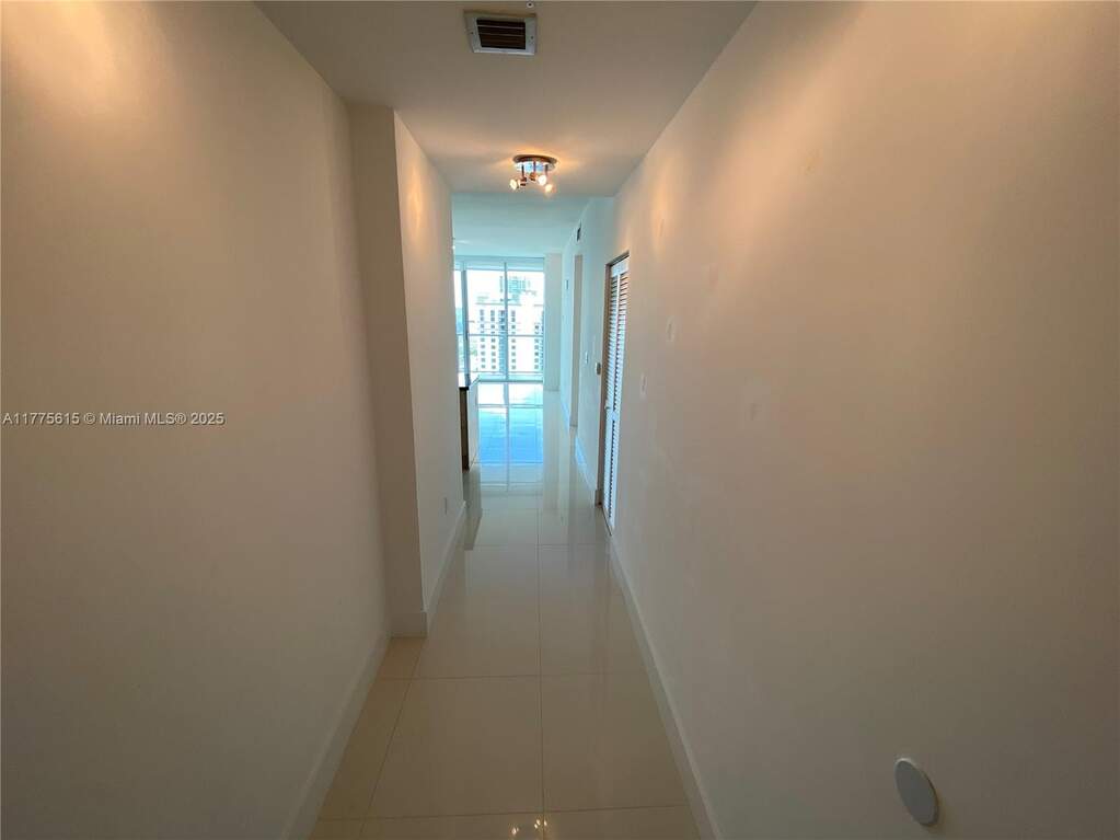 2 Bedroom Apartment/Flat's Image 4