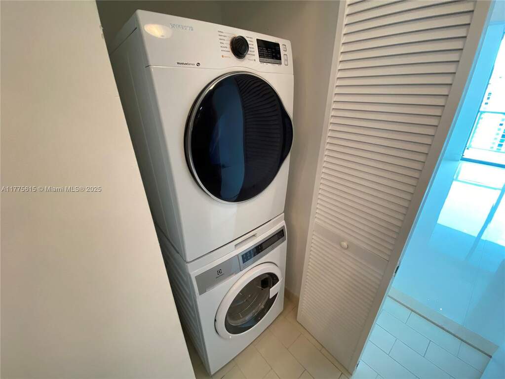 2 Bedroom Apartment/Flat's Image 6