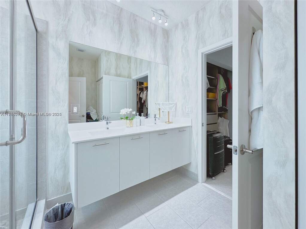 2 Bedroom Apartment/Flat's Image 6
