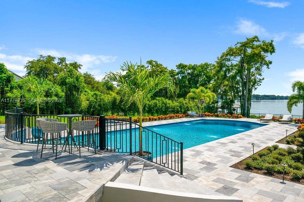 6 Bedroom Single Family Home/House's Image 57