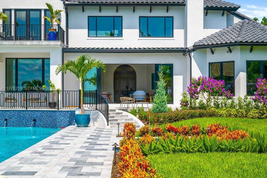 6 Bedroom Single Family Home/House's Image 67