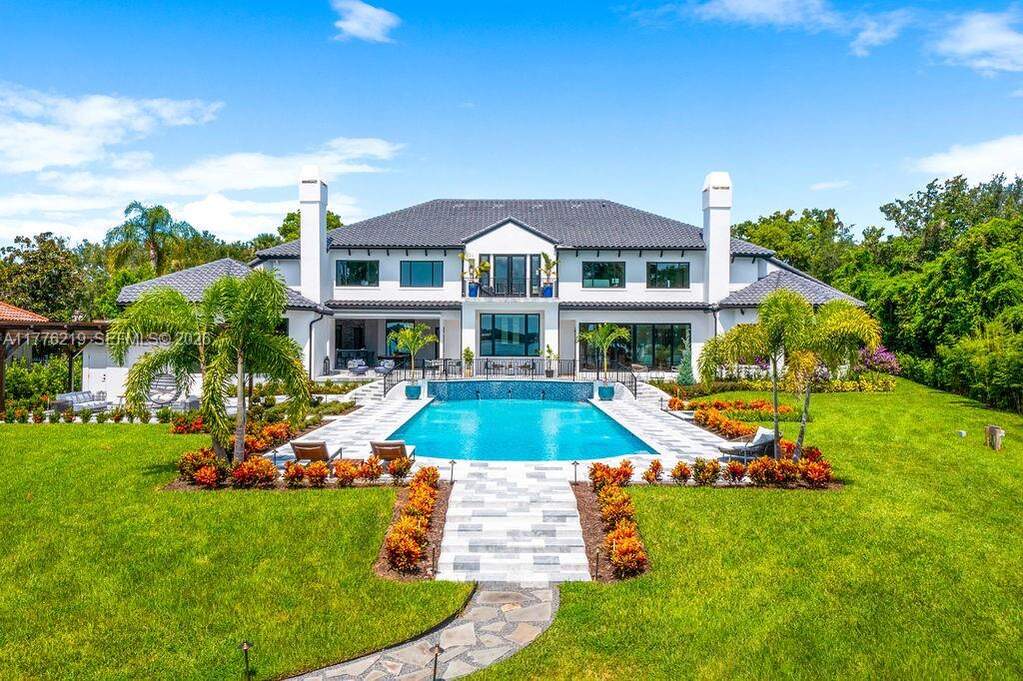 6 Bedroom Single Family Home/House's Image 77