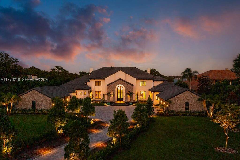 6 Bedroom Single Family Home/House's Image 91