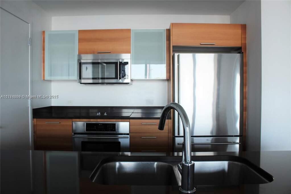 2 Bedroom Apartment/Flat's Image 3