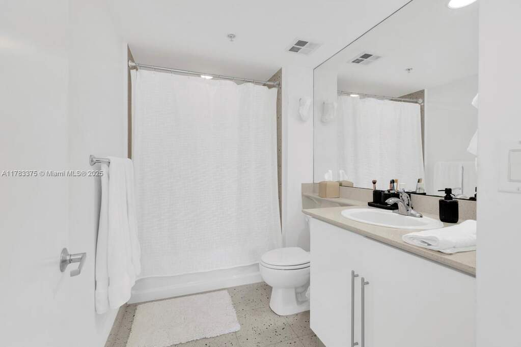 2 Bedroom Apartment/Flat's Image 8