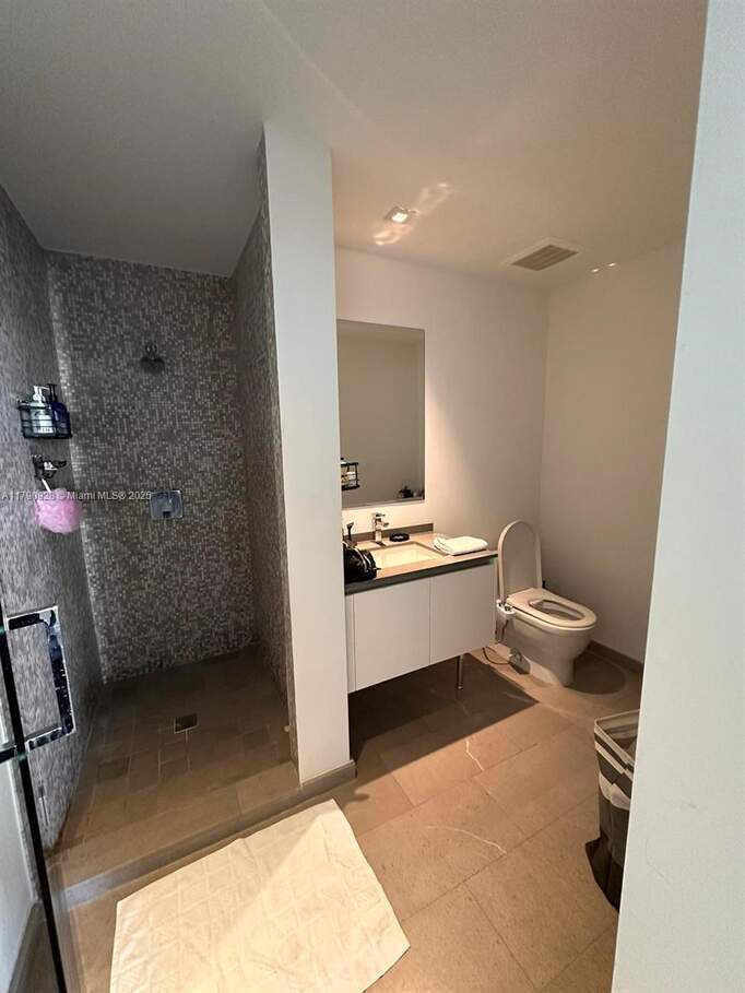 2 Bedroom Apartment/Flat's Image 5