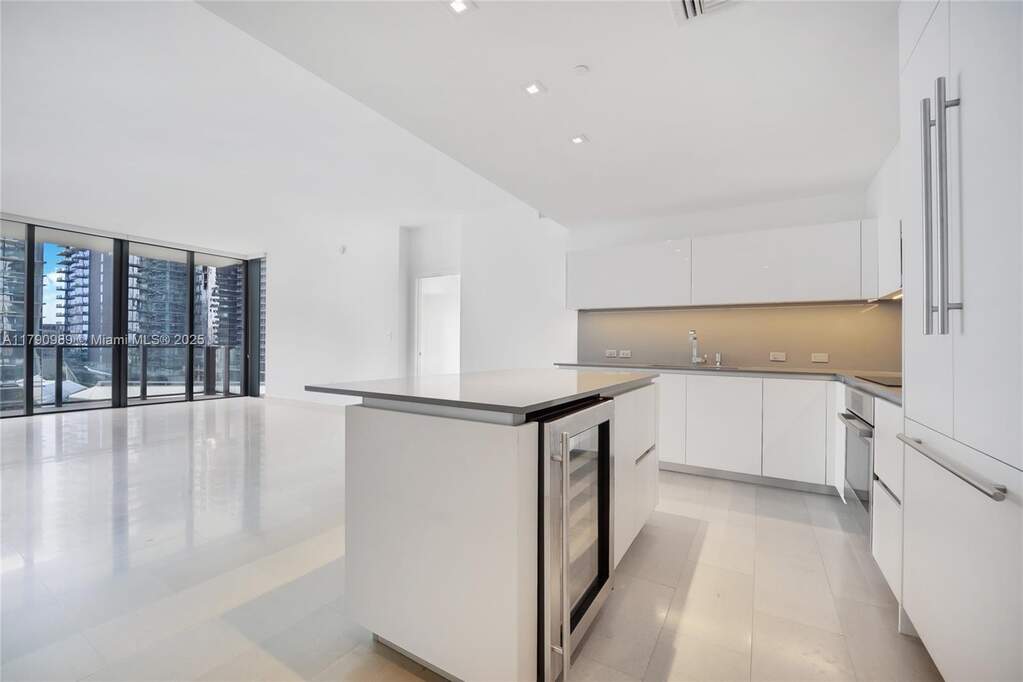 2 Bedroom Apartment/Flat's Image 11