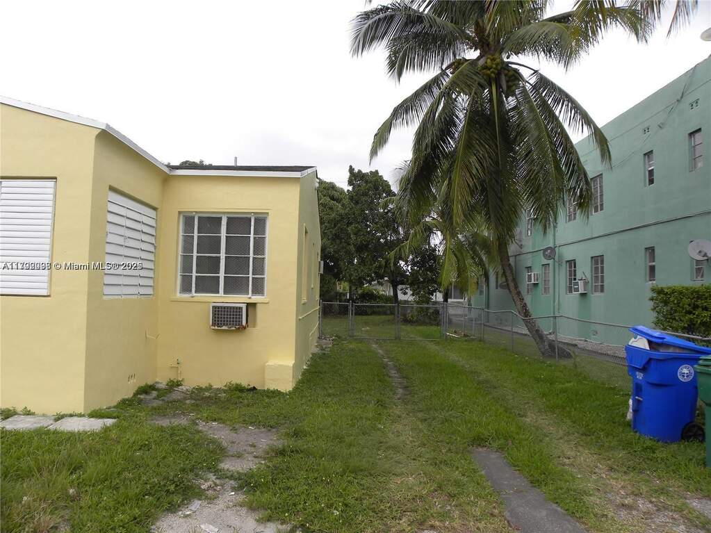 Land/Vacant Land's Image 7