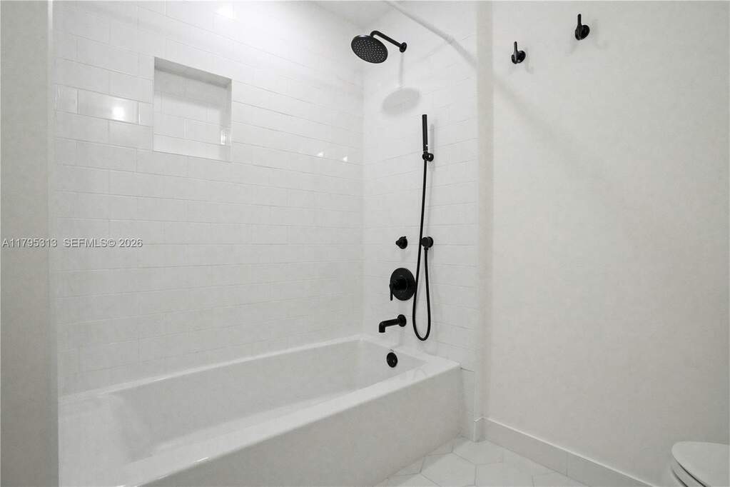 3 Bedroom Apartment/Flat's Image 22