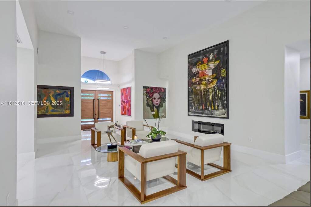 4 Bedroom Single Family Home/House's Image 8