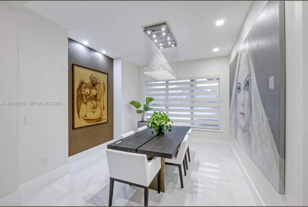 4 Bedroom Single Family Home/House's Image 15