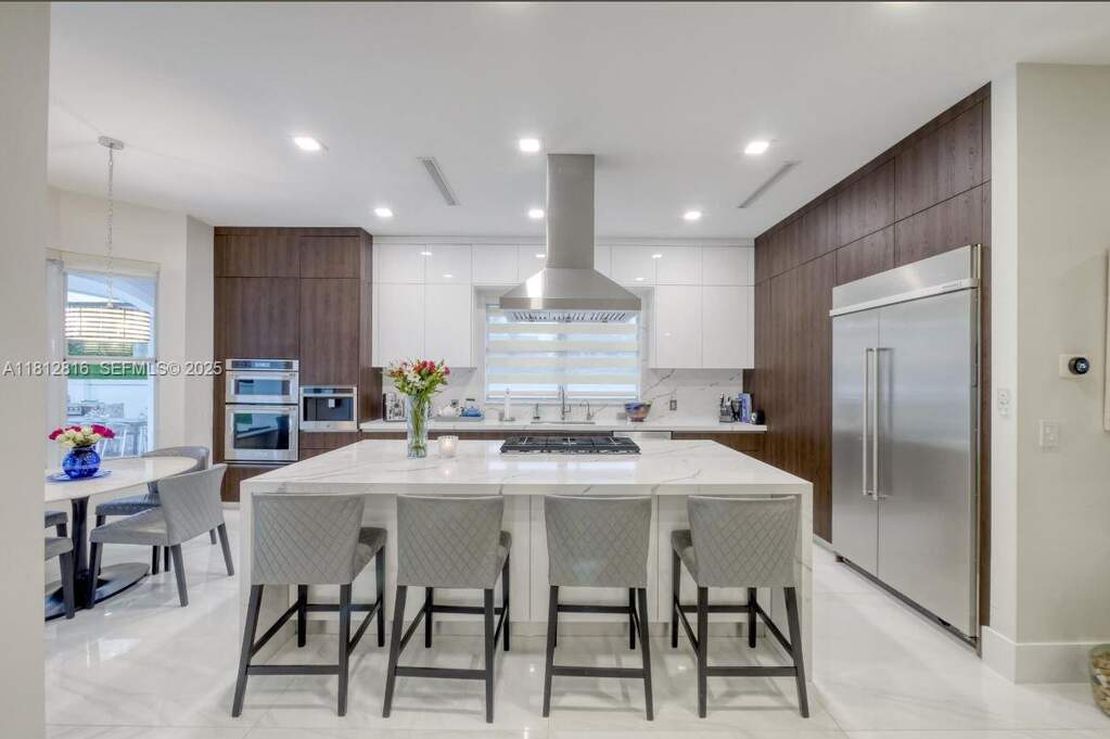 4 Bedroom Single Family Home/House's Image 17