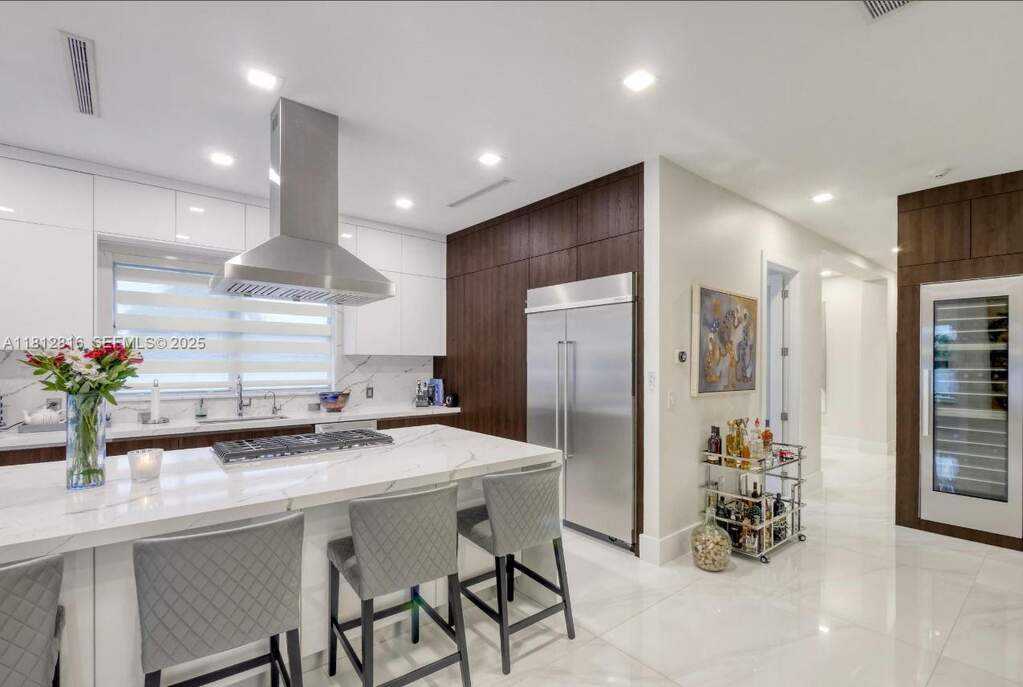 4 Bedroom Single Family Home/House's Image 18