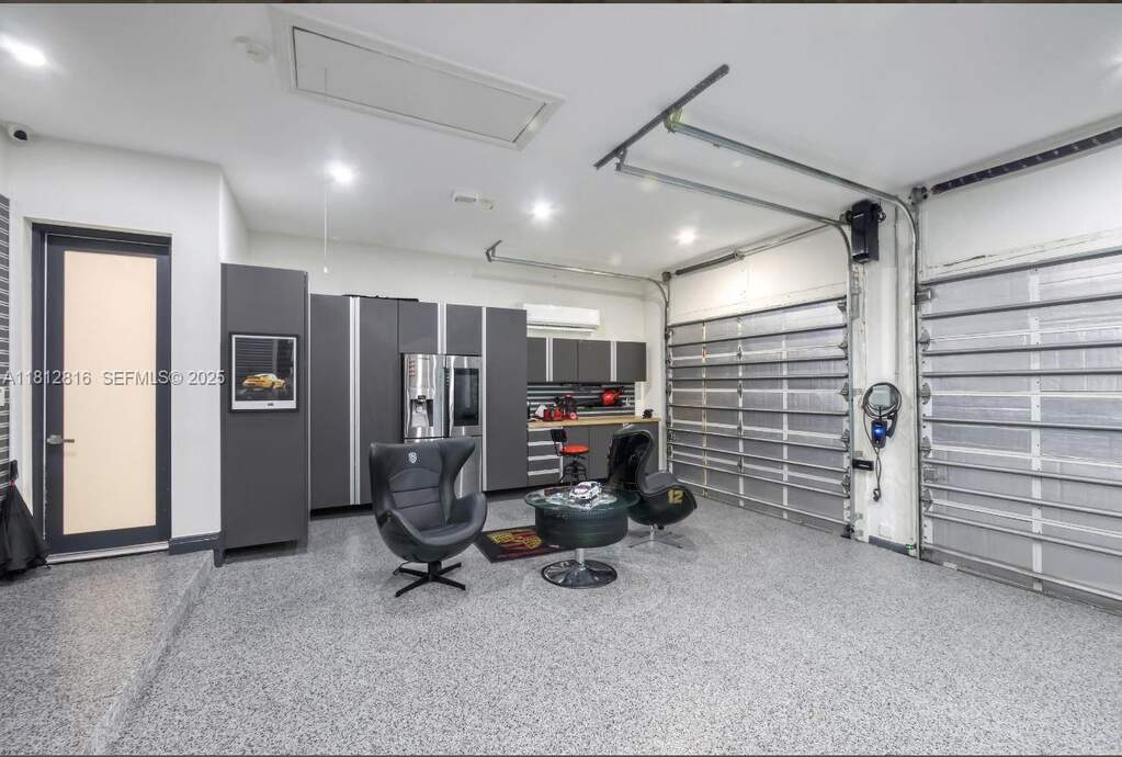 4 Bedroom Single Family Home/House's Image 33