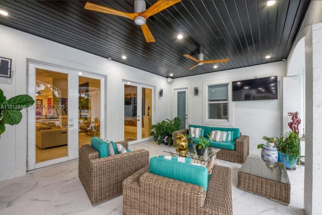 4 Bedroom Single Family Home/House's Image 36
