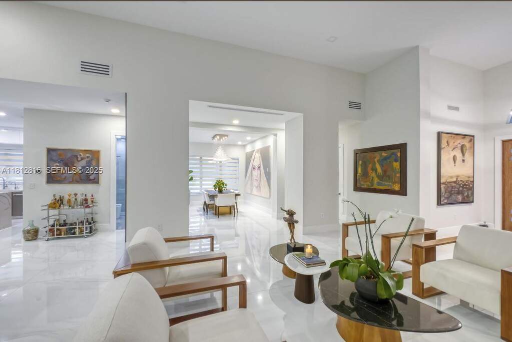 4 Bedroom Single Family Home/House's Image 5