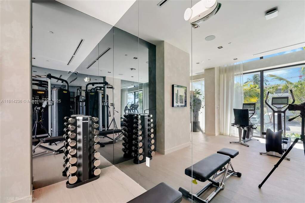3 Bedroom Apartment/Flat's Image 3