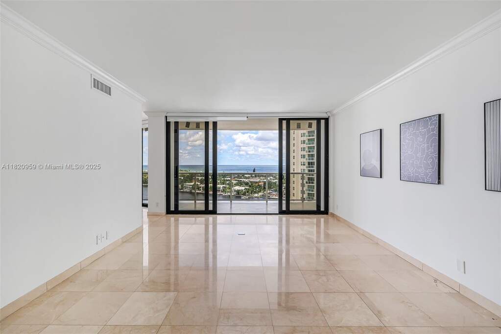 2 Bedroom Apartment/Flat's Image 7