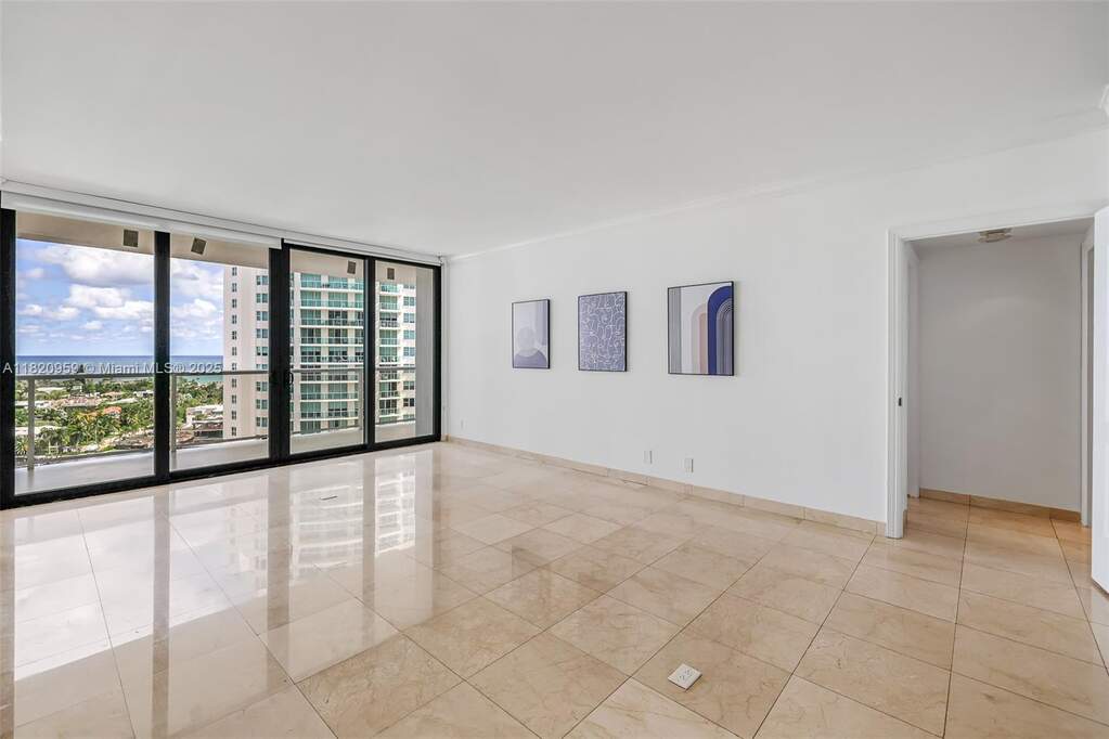 2 Bedroom Apartment/Flat's Image 10
