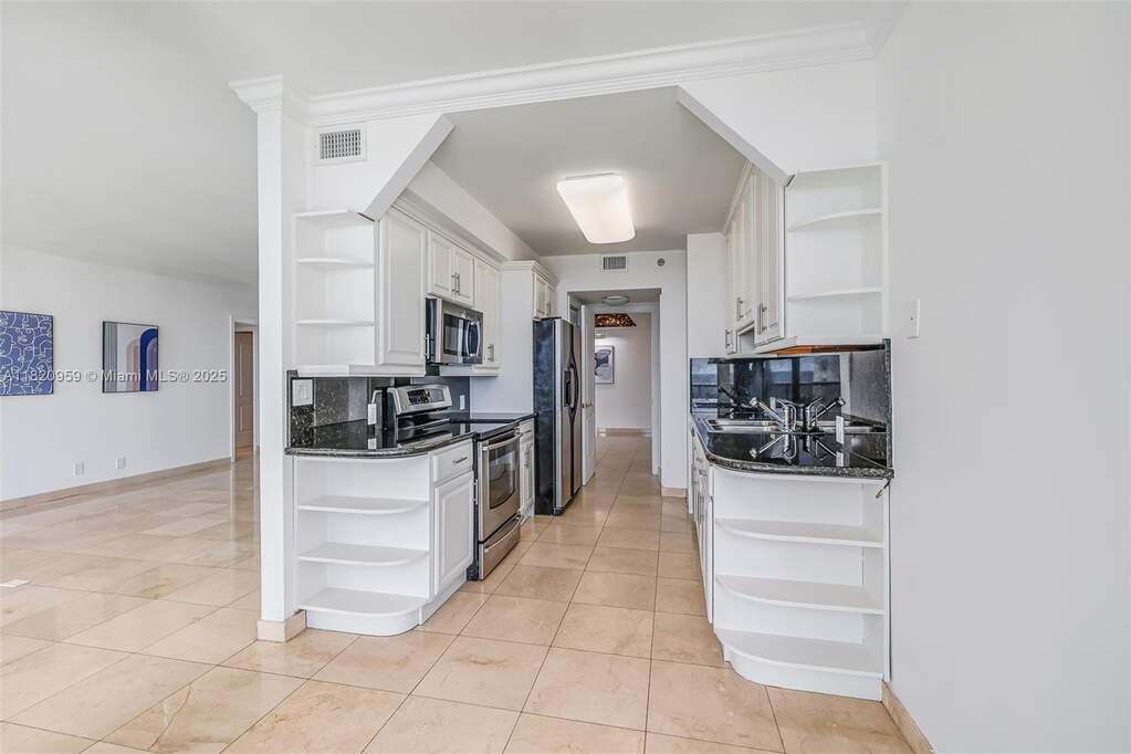 2 Bedroom Apartment/Flat's Image 12
