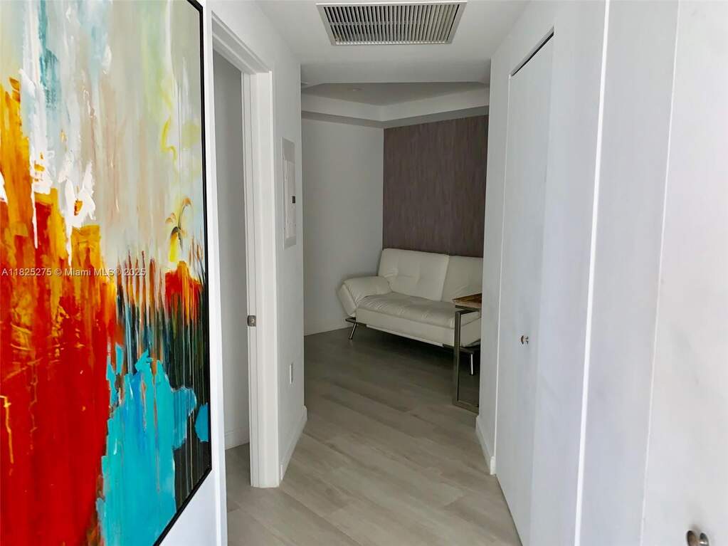 2 Bedroom Apartment/Flat's Image 4