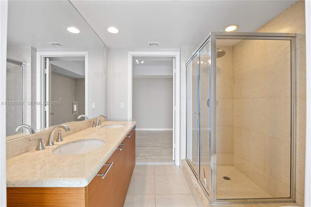 2 Bedroom Apartment/Flat's Image 8