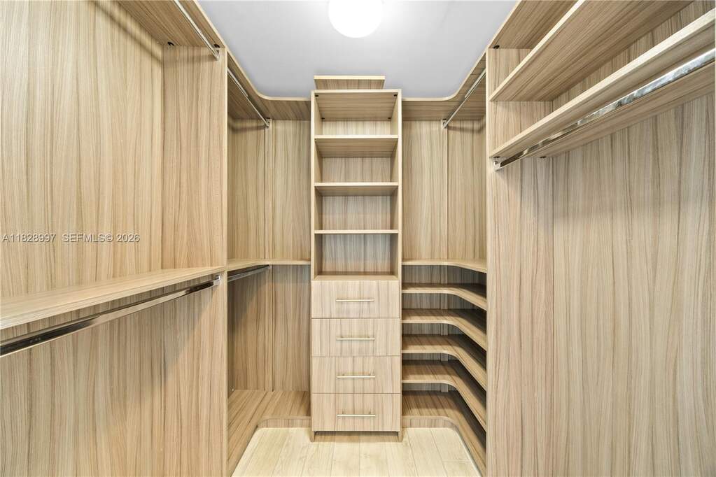 2 Bedroom Apartment/Flat's Image 18