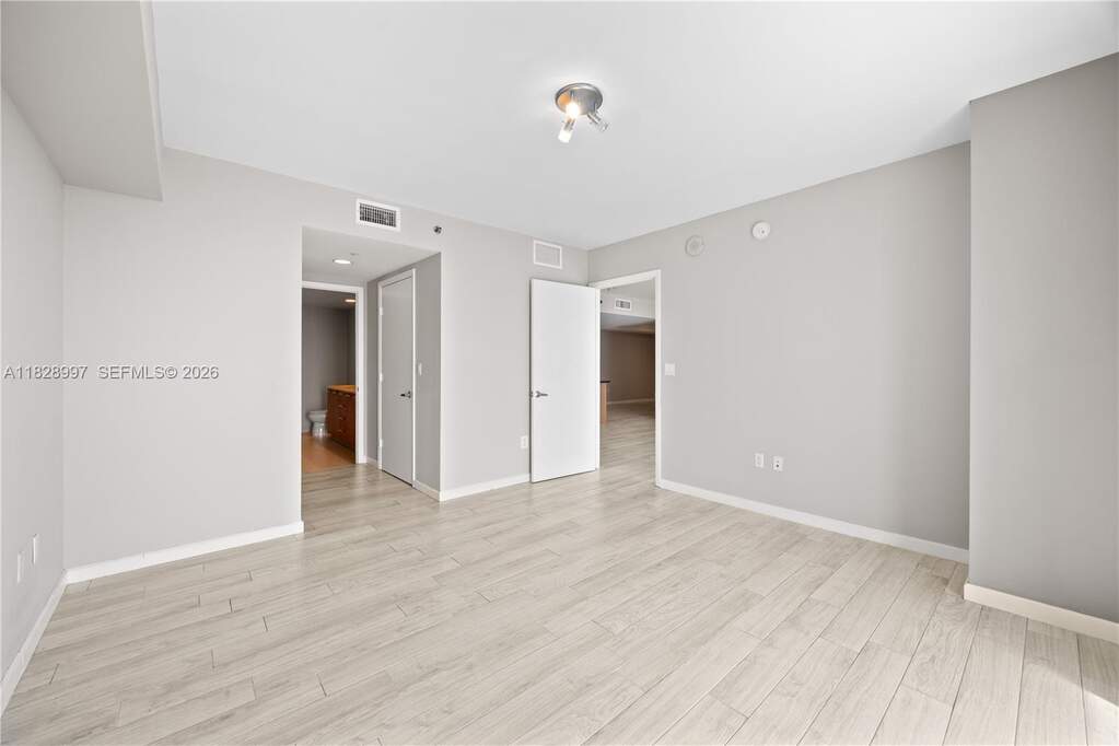 2 Bedroom Apartment/Flat's Image 22