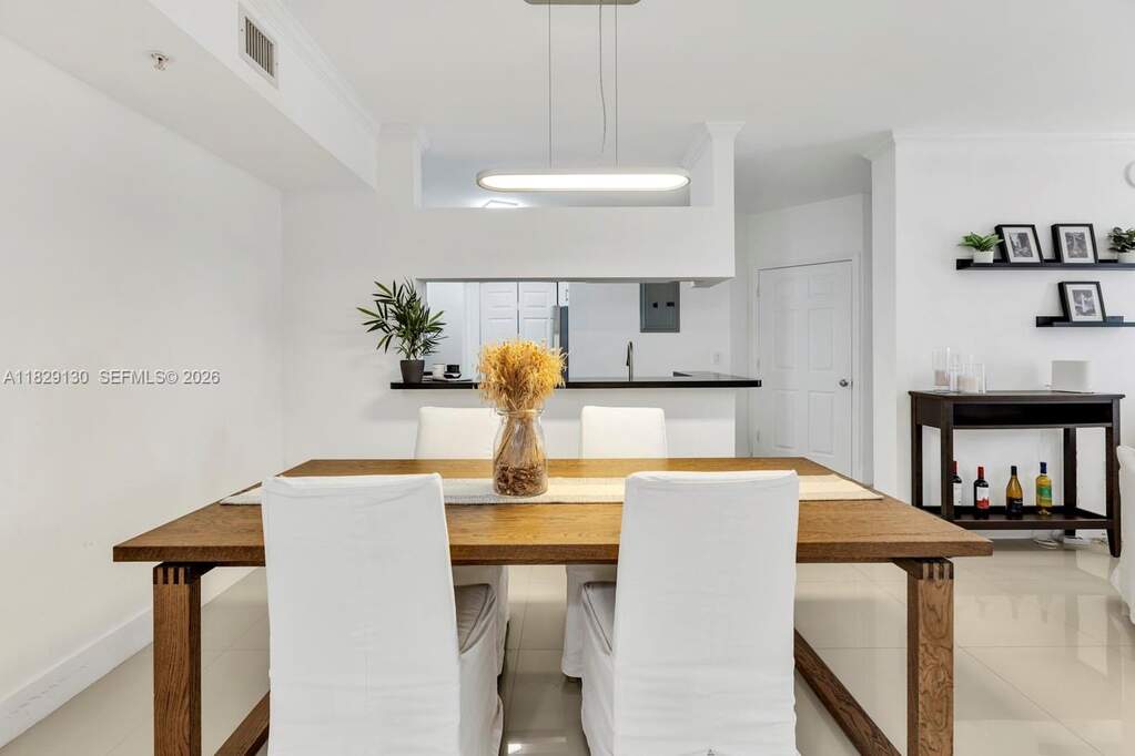 2 Bedroom Apartment/Flat's Image 5