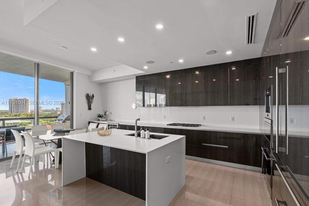 3 Bedroom Apartment/Flat's Image 15