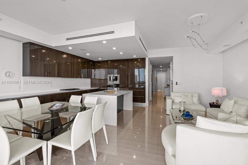 3 Bedroom Apartment/Flat's Image 17