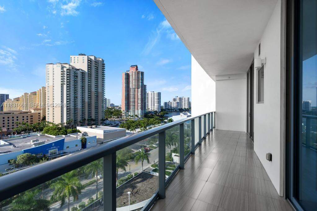 3 Bedroom Apartment/Flat's Image 38