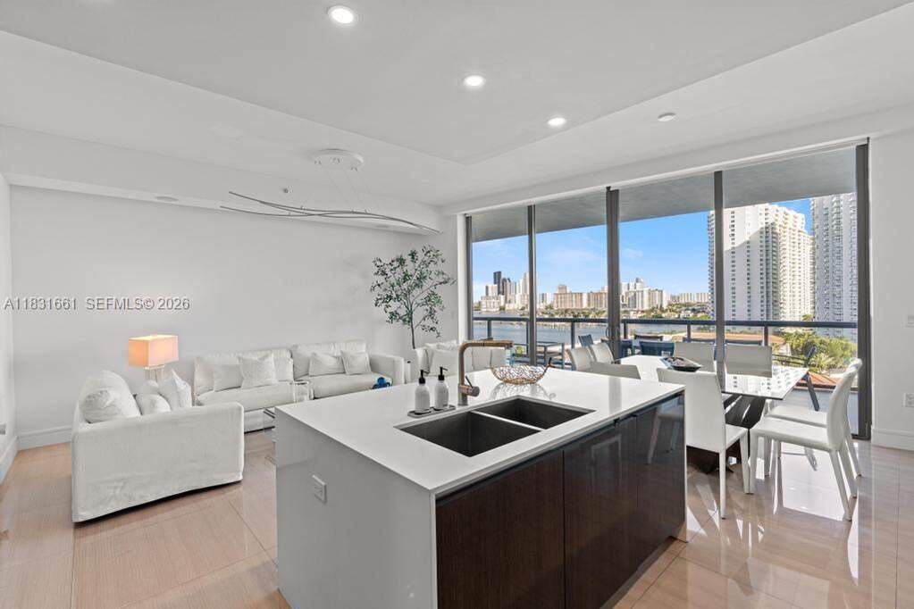 3 Bedroom Apartment/Flat's Image 5