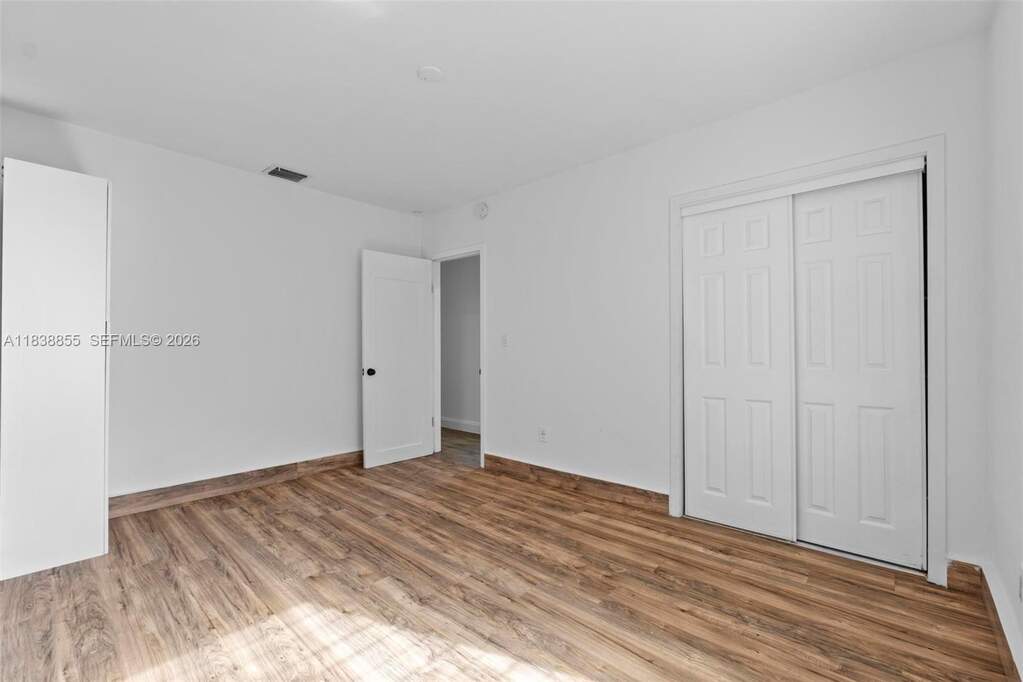 3 Bedroom Single Family Home/House's Image 14