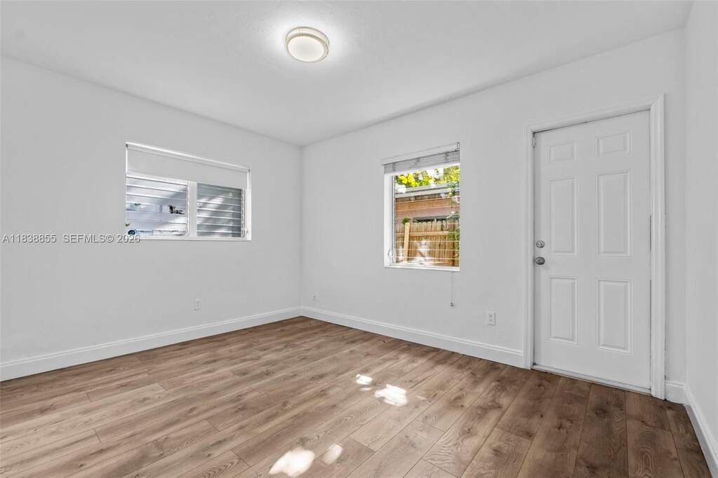 3 Bedroom Single Family Home/House's Image 23