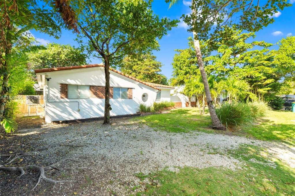 3 Bedroom Single Family Home/House's Image 32